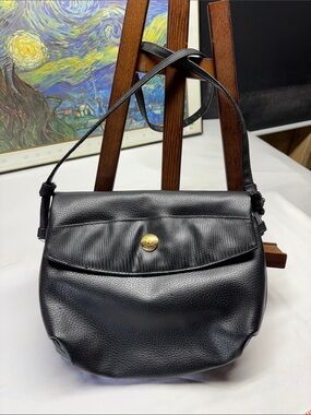 Bag Bazaar Clasics black Textured Leather Crossbody Bag with Gold Button Detail